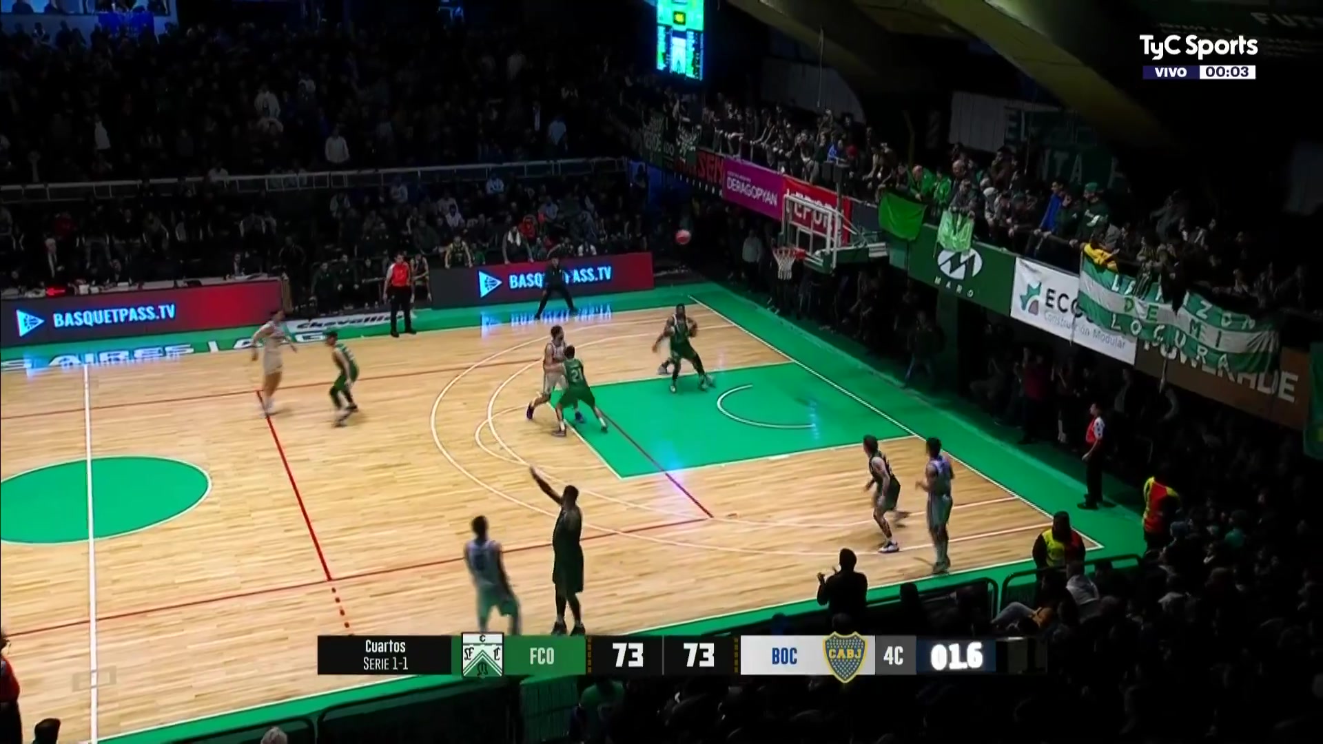 💥超级炸裂逆天后羿式抢断三分绝杀！阿根廷季后赛惊现篮球奇迹